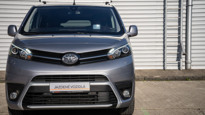 Toyota Proace Verso 2.0 D  (pohľad do interiéru)