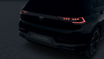 VW Golf 1.5 eTSI R-line Limited (pohľad do interiéru)