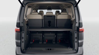 VW Multivan Life Bulli Long 2.0 TDI (pohľad do interiéru)