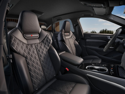 Audi A6 Limuzína 3.0 TDI Quattro (pohľad do interiéru)