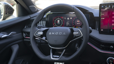 Škoda Superb Combi 2.0 TSI Sportline 4x4