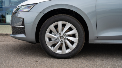 Škoda Octavia Combi 1.5 TSI Top Selection (pohľad do interiéru)