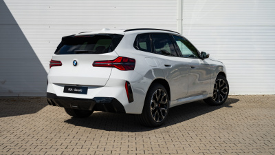 BMW X3 20d xDrive (pohľad zboku)
