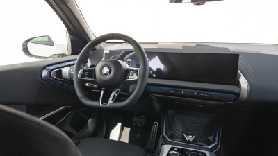 BMW X3 20d xDrive (pohľad do interiéru)