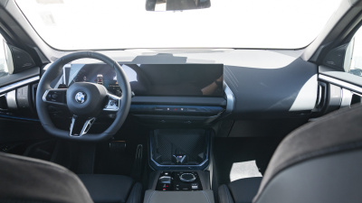 BMW X3 40d xDrive (pohľad do interiéru)