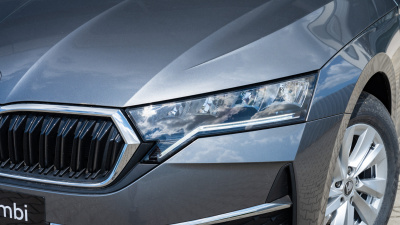 Škoda Octavia Combi 2.0 TDI Selection (pohľad do interiéru)