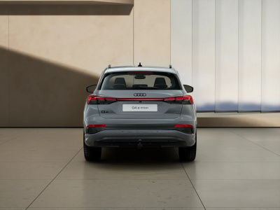 Q4 e-tron Quattro (pohľad zozadu)