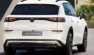 VW T-ROC 1.5 eTSI Life (pohľad do interiéru)