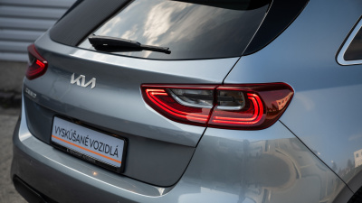 Kia Ceed 1.5 T-GDi Gold (pohľad do interiéru)