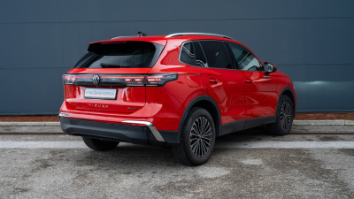 Volkswagen Tiguan 2.0 TDI Elegance 4x4 (pohľad do interiéru)