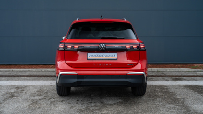 Volkswagen Tiguan 2.0 TDI Elegance 4x4 (pohľad spredu)