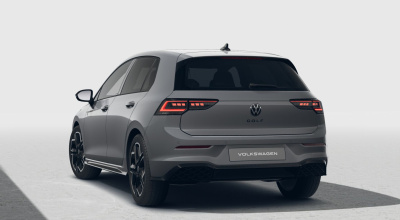 VW Golf 1.5 eTSI R-line Limited (pohľad zozadu)