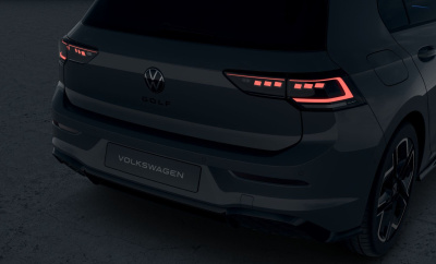 VW Golf 1.5 eTSI R-line Limited (pohľad do interiéru)