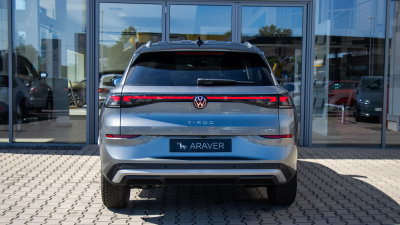 VW T-Roc 1.5 eTSI Style (pohľad do interiéru)