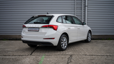Škoda Scala 1.0 TSI Youbileum 125 (pohľad do interiéru)