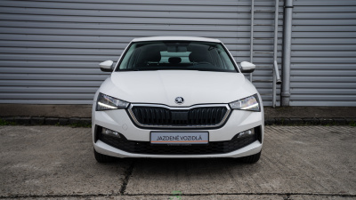 Škoda Scala 1.0 TSI Youbileum 125 (pohľad zboku)