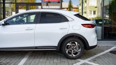 Kia XCeed 1.6 T-GDi 7 DCT Gold (pohľad do interiéru)