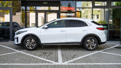 Kia XCeed 1.6 T-GDi 7 DCT Gold (pohľad zboku)