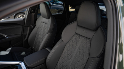 AUDI Q5 Sportback e-hybrid Quattro (pohľad spredu)