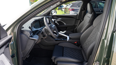AUDI Q5 Sportback e-hybrid Quattro (pohľad zboku)