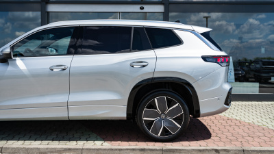 VW Tayron 2.0 TDI R-Line Limited 4x4 (pohľad do interiéru)