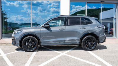 VW Tiguan 2.0 TDI R-Line 4x4 (pohľad zboku)