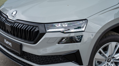 Škoda Karoq 1.5 TSI Extra Plus (pohľad spredu)