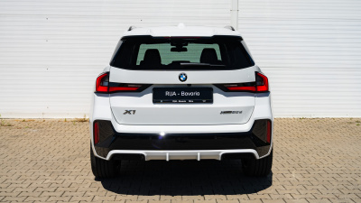 BMW X1 20d xDrive (pohľad do interiéru)