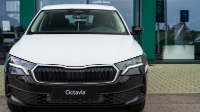 Škoda Octavia 1.5 TSI Extra (pohľad zozadu)