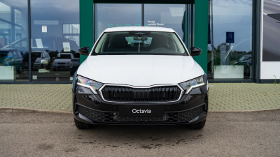 Škoda Octavia 1.5 TSI Extra (pohľad spredu)