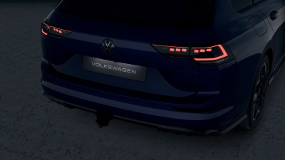 VW Golf Variant 1.5 eTSI R-Line Limited (pohľad do interiéru)