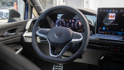 VW Golf Variant 1.5 eTSI R-Line Limited
