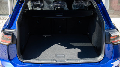 VW Golf Variant 1.5 eTSI R-Line Limited