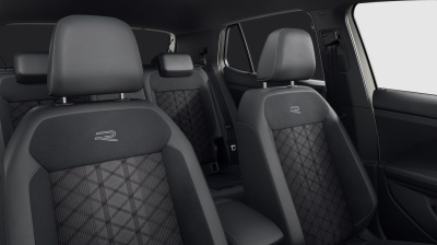 VW T-Cross 1.0 TSI R-Line Limited (pohľad do interiéru)