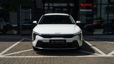 Kia K4 SW 1.6 T-GDi 7DCT Gold (pohľad zozadu)