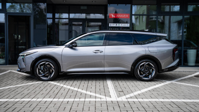 Kia K4 SW 1.6 T-GDi 7DCT Sport (pohľad zboku)