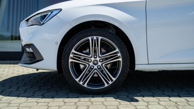 SEAT Leon SP 1.5 TSI FR Max (pohľad spredu)