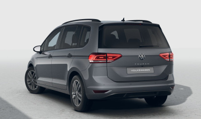VW Touran 1.5 TSI Limited (pohľad zozadu)