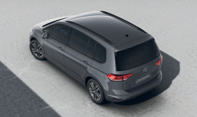 VW Touran 1.5 TSI Limited (pohľad do interiéru)