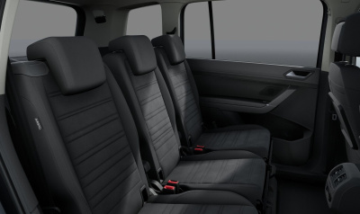 VW Touran 1.5 TSI Limited (pohľad do interiéru)