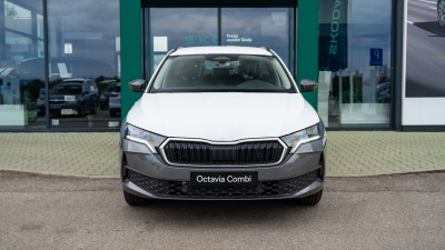 Škoda Octavia Combi 1.5 TSI Extra (pohľad zozadu)