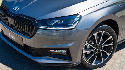 Škoda Fabia 1.5 TSI Monte Carlo (pohľad spredu)