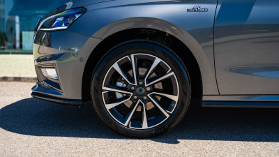 Škoda Fabia 1.5 TSI Monte Carlo (pohľad do interiéru)