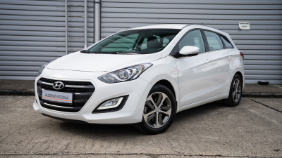 Hyundai i30 CW  1.6i MPI (základný pohľad)