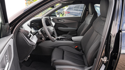 AUDI Q3 Sportback 2.0 TFSI Quattro (pohľad zboku)