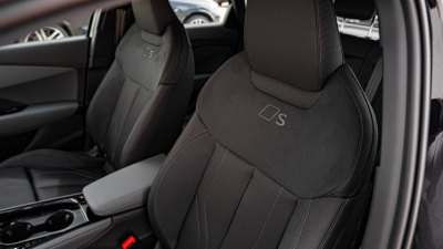 AUDI Q3 Sportback 2.0 TFSI Quattro (pohľad spredu)