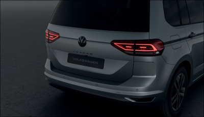VW Touran 1.5 TSI Limited (pohľad do interiéru)
