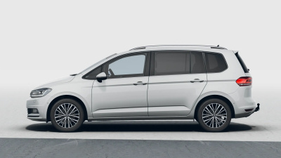 VW Touran 1.5 TSI Limited (pohľad zboku)