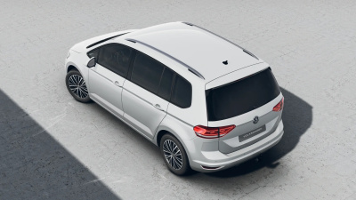 VW Touran 1.5 TSI Limited (pohľad do interiéru)