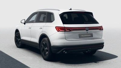 VW Touareg 3.0 TDI Limited (pohľad zozadu)